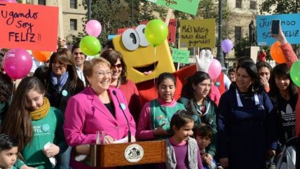   Presidenta Bachelet encabezó comemoración por 25 años de los derechos del niño 