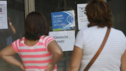   Funcionarios de Fonasa paralizaron sus funciones este martes 