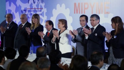   Presidenta acudió al encuentro de la Micro, Pequeña y Mediana empresa ENAPE 2016 