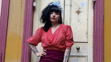 Mon Laferte pintó un enorme mural en Valparaíso    Mon Laferte pintó un enorme mural en Valparaíso