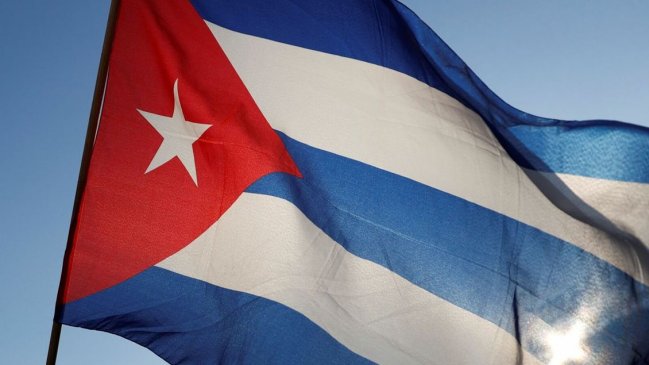 Activista denunció su expulsión de Bolivia por tuits contra Gobierno cubano Activista denunció su expulsión de Bolivia por tuits contra Gobierno cubano