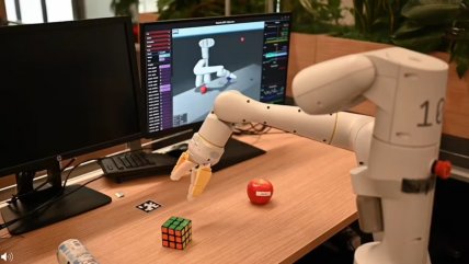 Google lanzó IA para el desarrollo de robots humanoides que pueden plegar origamis Google lanzó IA para el desarrollo de robots humanoides que pueden plegar origamis