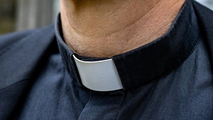   Iglesia Católica suspendió a sacerdote de Los Ángeles acusado de abuso 