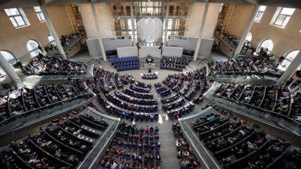  Parlamento alemán arrancó nueva legislatura dominado por conservadores y ultraderechistas  