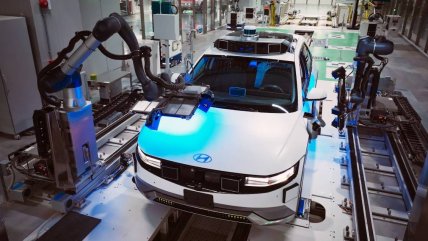  Trump anunció arancel del 25% para los automóviles fabricados fuera de EEUU  