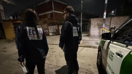   Puente Alto: Joven apareció muerto a tiros al lado de un auto quemado 