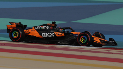   Los McLaren de Piastri y Norris dominaron el último libre en Bahrein 
