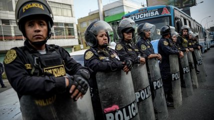   Ola criminal en Perú: Policía despliega drones y sube a agentes de civil a las micros 