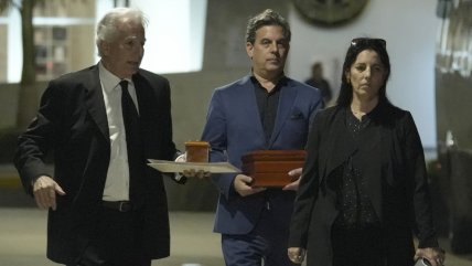  Los restos de Mario Vargas Llosa fueron cremados y entregados a sus tres hijos  