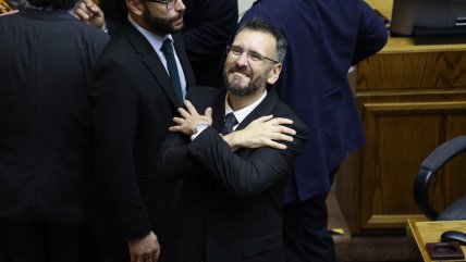   Tomás de Rementería juró como senador en reemplazo de Isabel Allende 