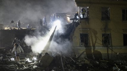   Rusia lanzó el mayor ataque a Kiev en meses tras propuesta de tregua de Zelenski 
