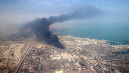  A 40 subieron los muertos por gran explosión en puerto iraní, cuyo incendio continúa  