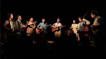   Los Bunkers agendan show acústico en Movistar Arena tras agotar residencia en Santiago 