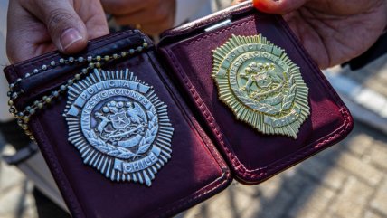   Desbaratan banda que falsificaba identificaciones policiales y militares 