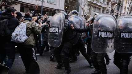 Gobierno de Milei afirma que detenciones sin orden judicial son constitucionales Gobierno de Milei afirma que detenciones sin orden judicial son constitucionales