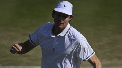   Nicolás Jarry ratificó ante Fonseca su inspiración para avanzar a octavos en Wimbledon 