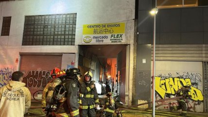   Incendio en bodega en Meiggs consumió 300 millones en productos: prestaba servicios a Mercado Libre 