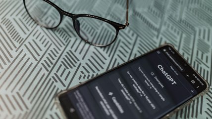   ¿Tiembla DeepSeek? OpenAI liberó dos modelos de IA gratuitos y personalizables 