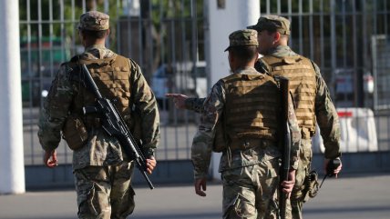  Ejército ordenó acciones por militares mal vestidos y 