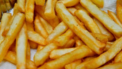   Es chilena: Estudio vinculó el origen de las papas fritas a una fiesta en Nacimiento 