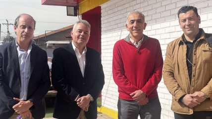   Roberto Tobar visitó a Unión Española un día después de encuentro con Colo Colo 