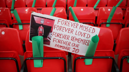   [VIDEO] El estremecedor homenaje de Liverpool a Diogo Jota en su debut por la Premier 