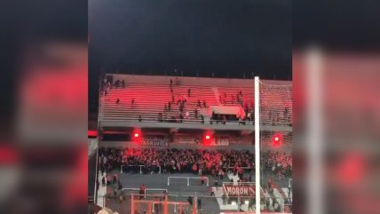   Barrista de la U cayó al vacío tras intentar escapar de hinchas de Independiente 