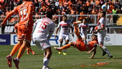   Cobreloa impidió la escapada de Copiapó en el Ascenso con un movido empate 