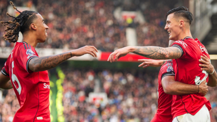   Manchester United volvió al triunfo tras doblegar a Sunderland en la Premier League 