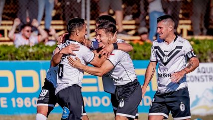   Santiago Morning sumó un triunfo clave y alejó a Cobreloa de la pelea por el ascenso directo 