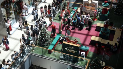  ¿Ticket de cambio, garantía o retracto? Sernac aborda las claves para devolver regalos  