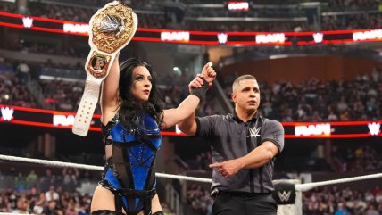   Stephanie Vaquer retuvo su corona en la Triple Amenaza de la WWE 