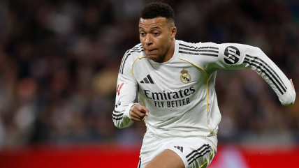   Mbappé viajará a Arabia Saudita con 