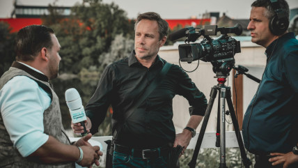   Las condiciones laborales de los periodistas son 