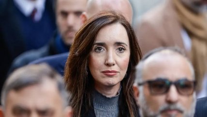   Vicepresidenta argentina denunció al exministro de Defensa de Milei por llamarla 