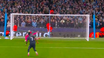   [VIDEO] Vinícius anotó y aumentó las diferencias de Real Madrid ante Manchester City en Champions 