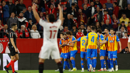   Alexis cometió error que terminó en el primer gol de Valencia ante Sevilla 