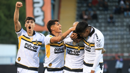   Coquimbo venció a Huachipato en Talcahuano y consiguió su primer triunfo en la Copa de la Liga 